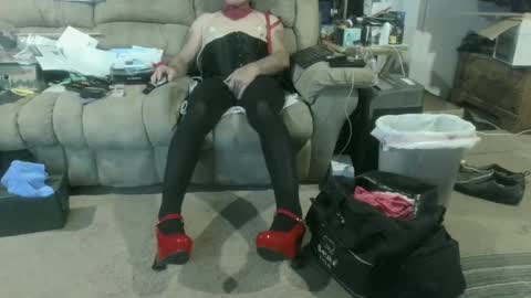 Snapshot of nancyboy_1 chatting on September 23, 2:11 am nancyboy_1 online show from September 23, 2:11 am