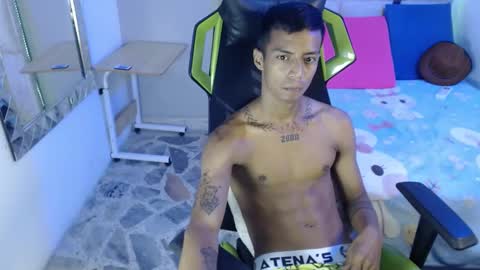 Snapshot of nando_col chatting on September 25, 9:13 pm nando_col online show from September 25, 9:13 pm