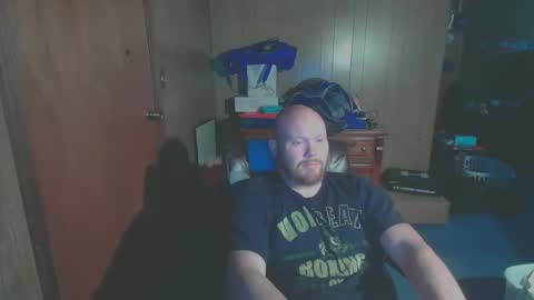 Snapshot of nate_b99 chatting on December 18, 3:26 am Nate online show from December 18, 3:26 am