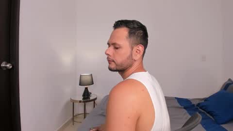 Nate Ocean online show from February 1, 2:05 am