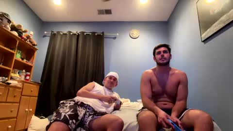 natetheexplorer online show from June 25, 5:12 am