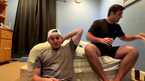 natetheexplorer online show from July 28, 11:17 am
