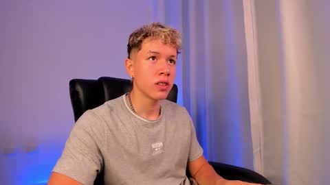 Snapshot of nathan_blake_ chatting on October 14, 8:16 pm Nathan online show from October 14, 8:16 pm