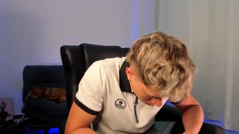 Nathan online show from October 27, 8:44 pm