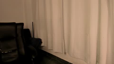 Snapshot of nathan_blake_ chatting on October 15, 9:00 pm Nathan online show from October 15, 9:00 pm