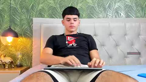 Snapshot of nathaniel_park chatting on December 28, 12:57 am Nathaniel Park online show from December 28, 12:57 am