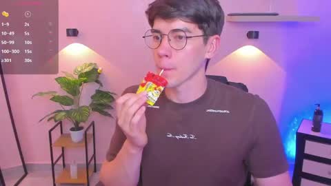Nathaniel online show from May 9, 2:34 am