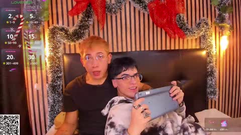 Snapshot of naughty__chris chatting on December 10, 12:49 pm Christopher Chris online show from December 10, 12:49 pm