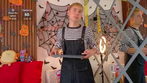 Snapshot of naughty__chris chatting on October 16, 1:30 pm Christopher Chris online show from October 16, 1:30 pm