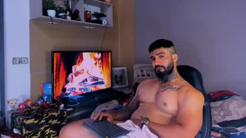 Snapshot of naughty_dominant chatting on December 8, 2:39 am Miller online show from December 8, 2:39 am