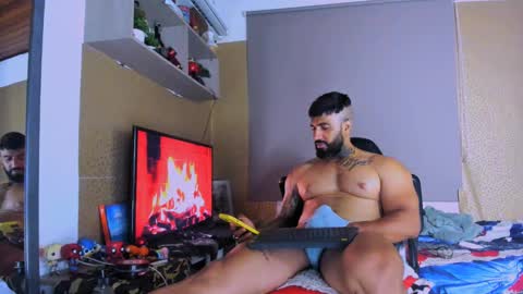 Snapshot of naughty_dominant chatting on December 11, 1:18 am Miller online show from December 11, 1:18 am