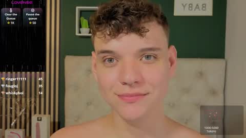 Snapshot of naughty_twink_ chatting on October 3, 6:29 am Noah online show from October 3, 6:29 am