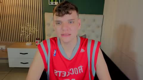 Snapshot of naughty_twink_ chatting on October 2, 6:28 am Noah online show from October 2, 6:28 am