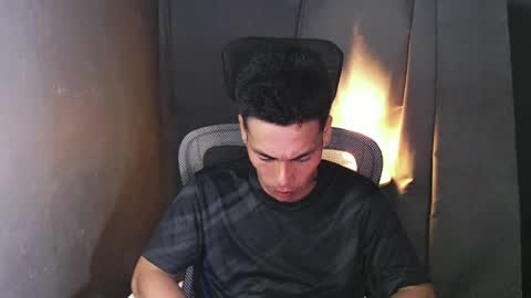 naughtyfuck_boy online show from July 16, 12:45 pm