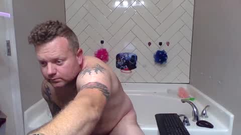 navyman34 online show from September 9, 11:47 pm