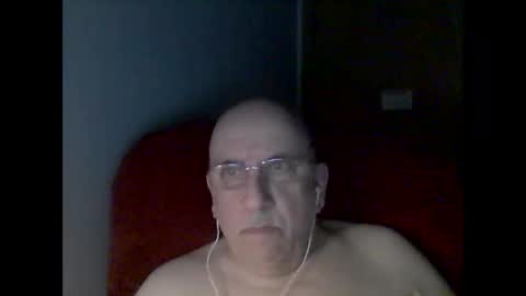 Tom online show from December 1, 2:58 am