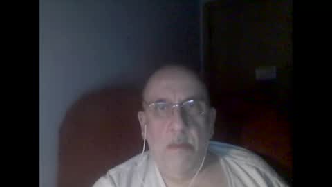 Tom online show from January 12, 1:11 am