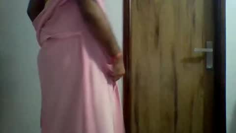 Snapshot of neerajjoy chatting on December 28, 6:40 pm neerajjoy online show from December 28, 6:40 pm