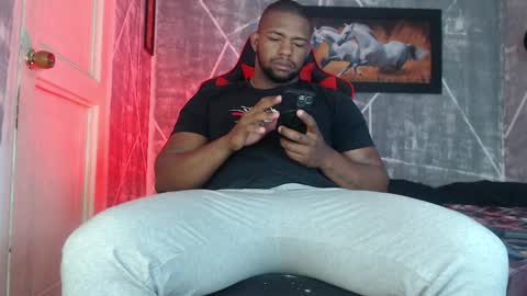 Snapshot of negritomeloso_k18 chatting on October 6, 12:54 pm negritomeloso_k18 online show from October 6, 12:54 pm