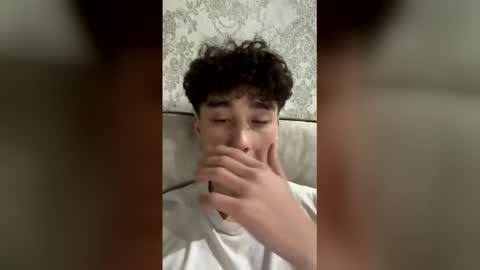 Neilsby  online show from April 27, 1:40 pm