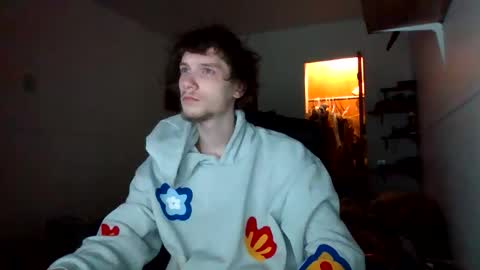 nephew_p online show from April 24, 1:41 am