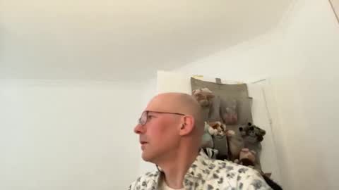 neptunofatlantis online show from April 28, 8:30 am