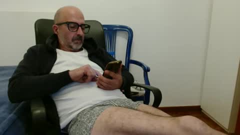 simi online show from October 19, 6:55 pm