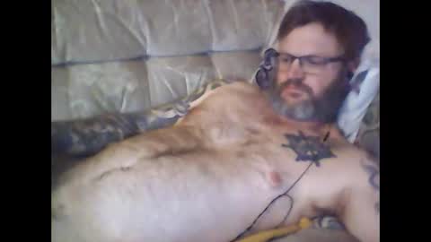 NEWBREED666 online show from December 5, 1:58 am