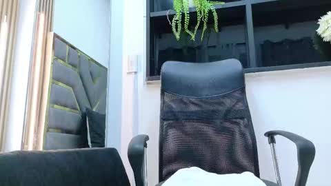 neytanmalcon online show from January 11, 1:10 am