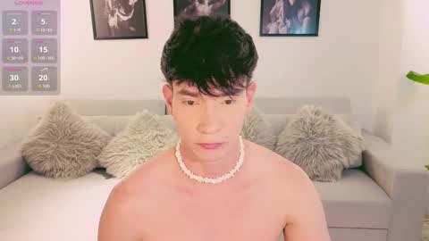 Snapshot of neythan__blaze chatting on October 27, 11:18 pm online show from October 27, 11:18 pm