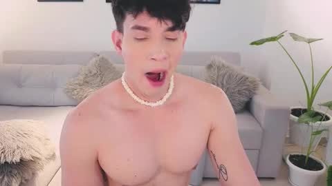 Snapshot of neythan__blaze chatting on September 17, 7:37 pm online show from September 17, 7:37 pm