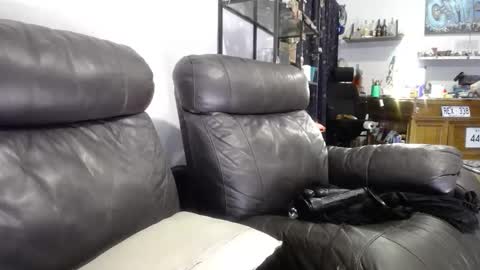 Snapshot of niceasscammo69 chatting on September 15, 1:23 pm niceasscammo69 online show from September 15, 1:23 pm