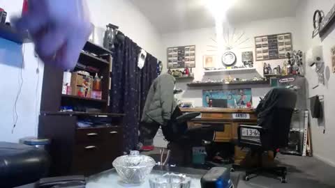 niceonebrov online show from April 17, 11:35 am