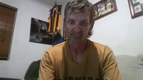 Sexiishaine online show from April 2, 7:22 pm