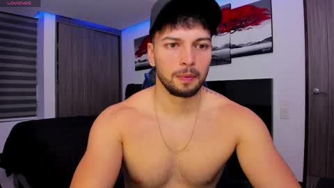 Nick Klaus online show from April 15, 11:59 pm