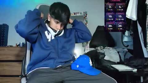 Nickhot0609 online show from November 24, 1:39 am