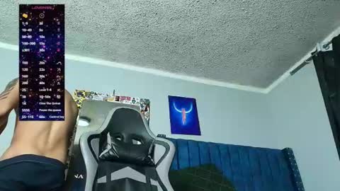 Nickhot0609 online show from July 27, 7:43 pm