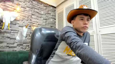 Nickk Wolff online show from November 27, 2:59 am