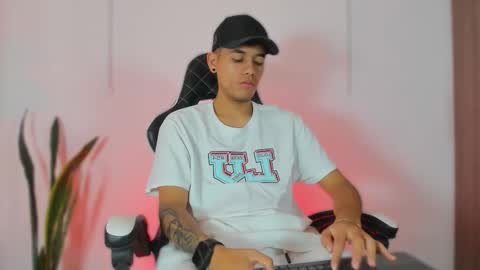 Nicky  online show from October 22, 12:53 pm