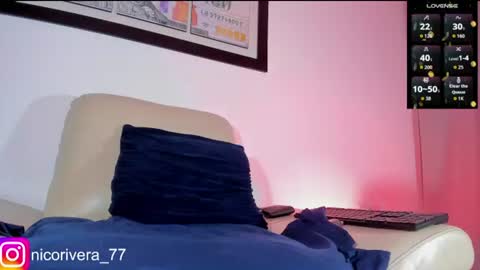 Nicolas online show from July 23, 4:04 pm