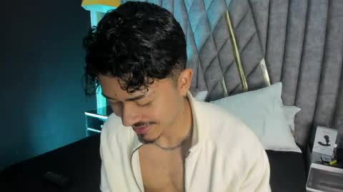 Nicolai online show from April 25, 1:41 pm