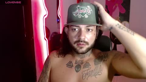 Snapshot of nicolas_torres99 chatting on January 17, 2:08 am nicolas online show from January 17, 2:08 am