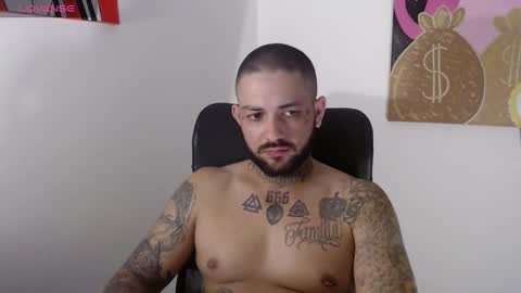 Snapshot of nicolas_torres99 chatting on February 1, 3:19 am nicolas online show from February 1, 3:19 am