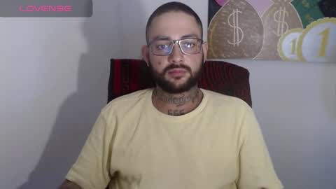 Snapshot of nicolas_torres99 chatting on February 23, 3:50 am nicolas online show from February 23, 3:50 am