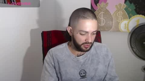 Snapshot of nicolas_torres99 chatting on March 6, 3:57 am nicolas online show from March 6, 3:57 am