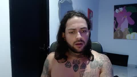 Snapshot of nicolas_torres99 chatting on December 5, 2:53 am nicolas online show from December 5, 2:53 am