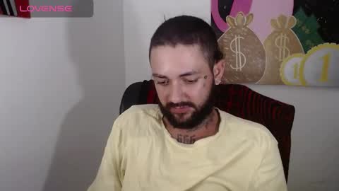 Snapshot of nicolas_torres99 chatting on February 13, 3:29 am nicolas online show from February 13, 3:29 am