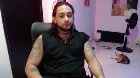 Snapshot of nicolas_torres99 chatting on December 17, 3:28 am nicolas online show from December 17, 3:28 am