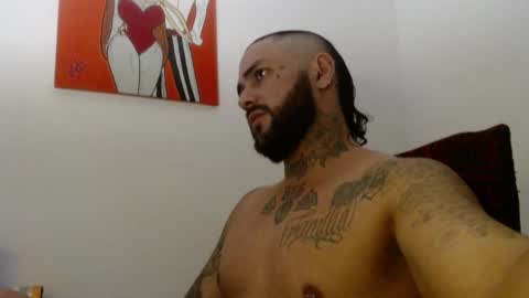 Snapshot of nicolas_torres99 chatting on March 3, 3:17 am nicolas online show from March 3, 3:17 am
