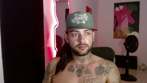 Snapshot of nicolas_torres99 chatting on January 4, 2:03 am nicolas online show from January 4, 2:03 am